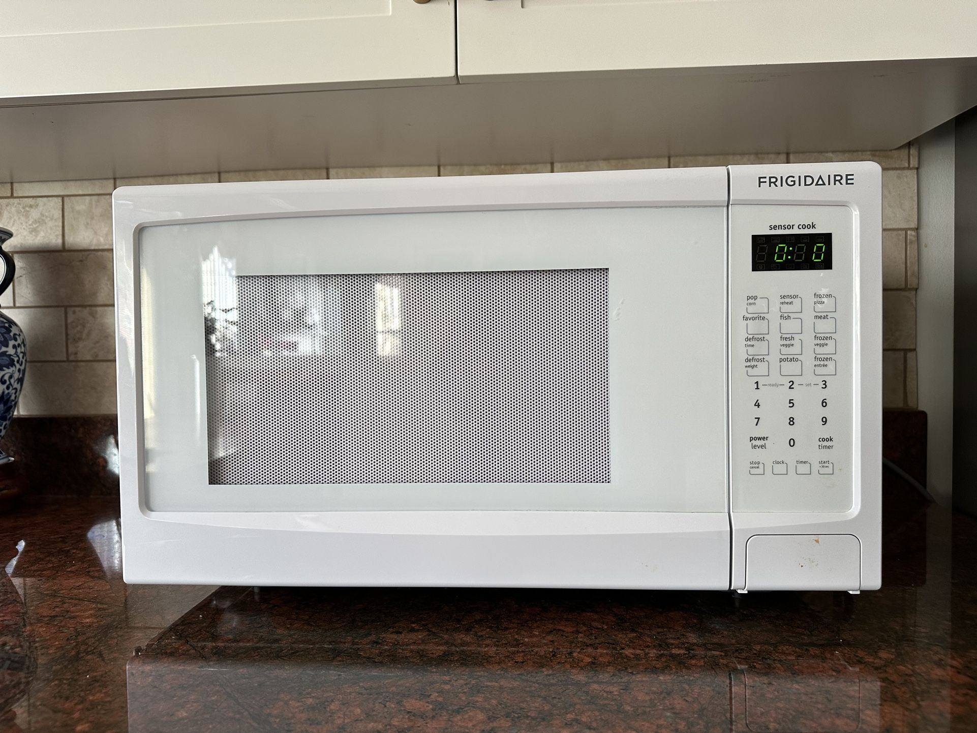 Frigidaire Microwave 