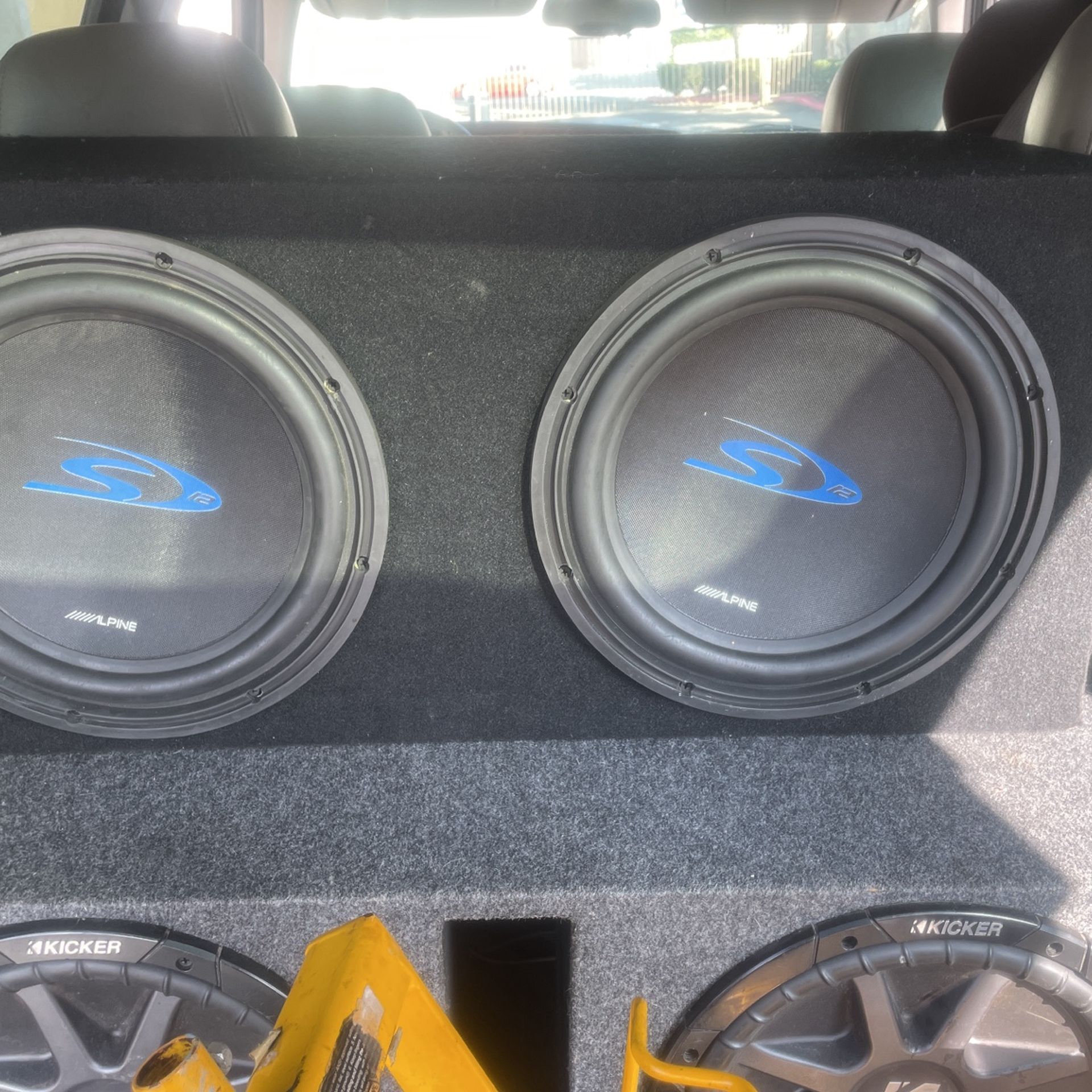 Subs and M amp