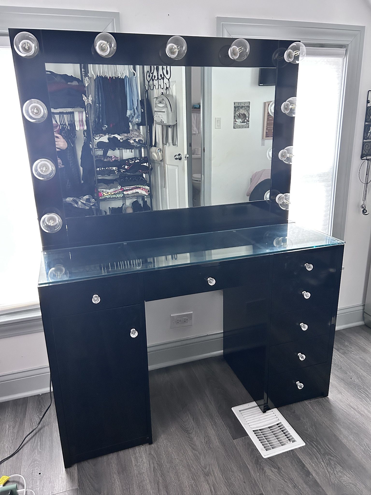 Black Vanity With Lights