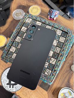 Samsung Galaxy s22 plus 128GB unlocked any carrier