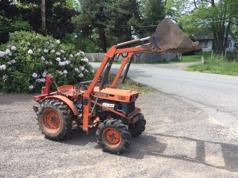 Kubota B6000 With Loader, Tiller, and Plow! for Sale in Monroe, WA