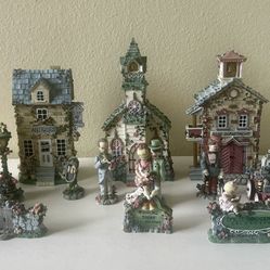 Ivy & Innocence collection figures