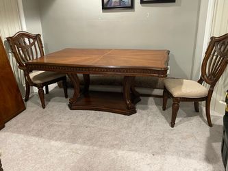 Dining room table with 10 chairs