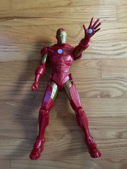 Hasbro Titan Hero Series Iron Man action figure