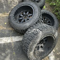 35x12.50R20 Wheels & tires For jeep wrangler & Gladiator