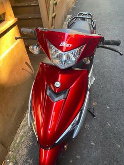 200 cc moped