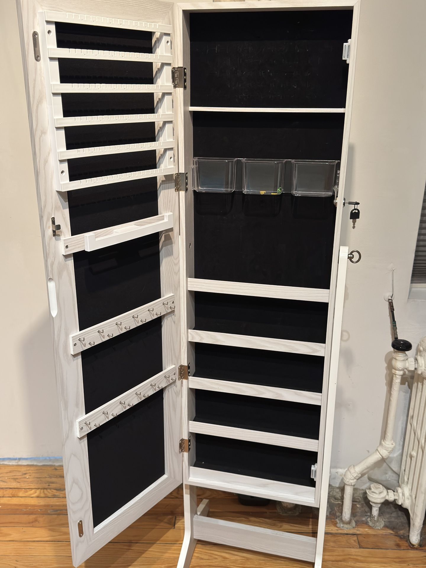 Jewelry Cabinet And Mirror Locks