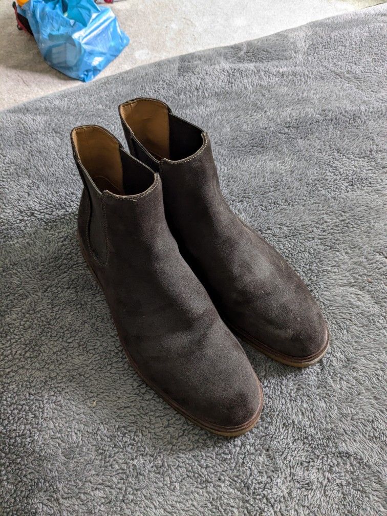 Clarks Leather Slip On Boots And Laced High Top Shoes