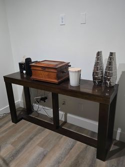 Console table