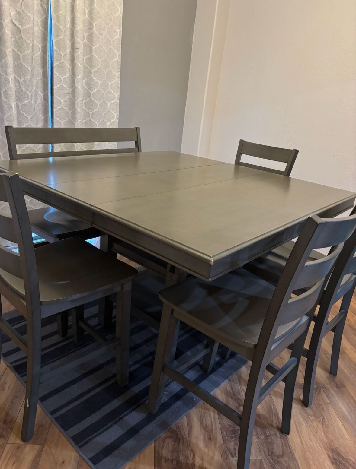 dinning table