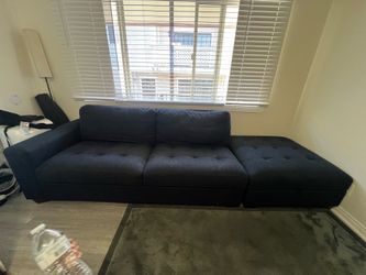 Thomasville miles fabric sectional with power footrest