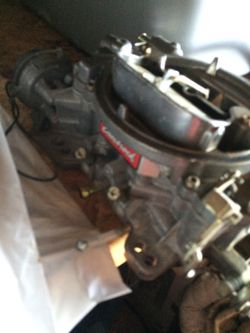 Sbc Edelbrock upper end kit