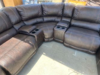 7 Pc sectional electric side recliners no smoking no pets no stains no rips