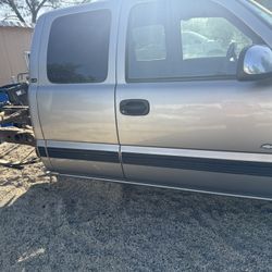 ONLY PARTs 2001 Chevy 1500 