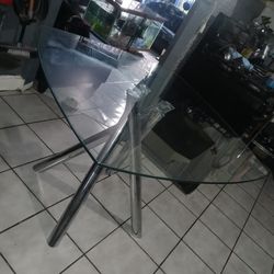Small Glass / Stainless steel table