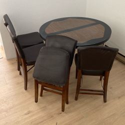$80 Beautiful Dinning set. Foldable Chairs. 41”
