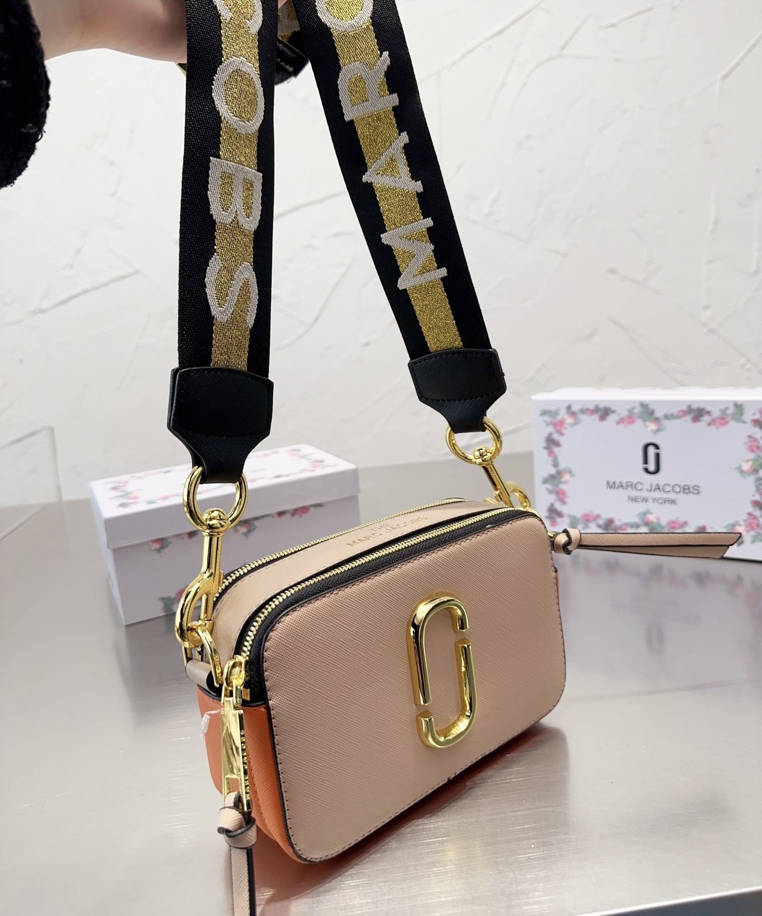 Marc Jacobs Women's Snapshot Bag