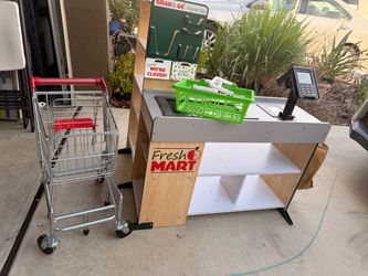 Fresh Mart Kids Grocery Store Play Set