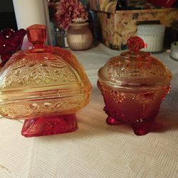 Two  VINTAGE  CARNIVAL  GLASS PIECES  6 INCHES TALL AND 7 INCHES TALL  NO CHIPS 