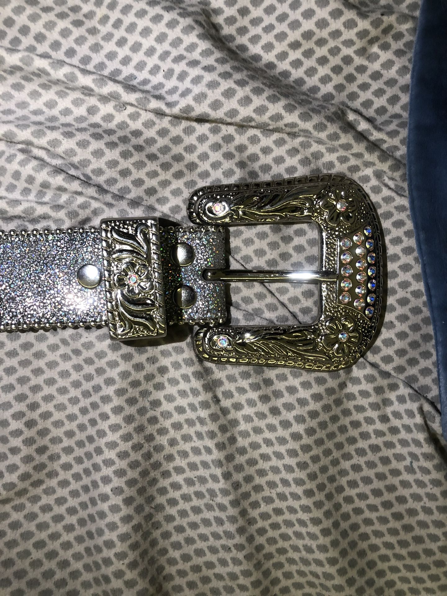 Bb Simon Belt for Sale in Milwaukee, WI - OfferUp