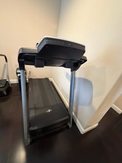 Treadmill ***PENDING****