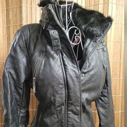 WOMAN'S BOMBER JACKET - NEW W/OUT TAGS