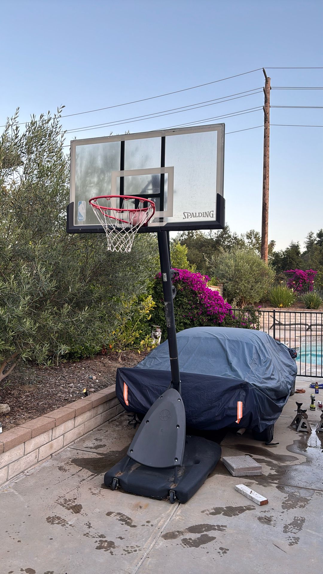 Spalding Adjustable Basketball Hoop