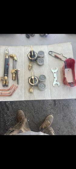 Vintage Craftsman Harris 2 Stage Oxy-Acetylene welding & Cutting Torch & Gauge Set  NEW!!