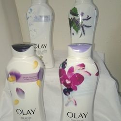 Olay Bodywash - 4 Full Size Bottles