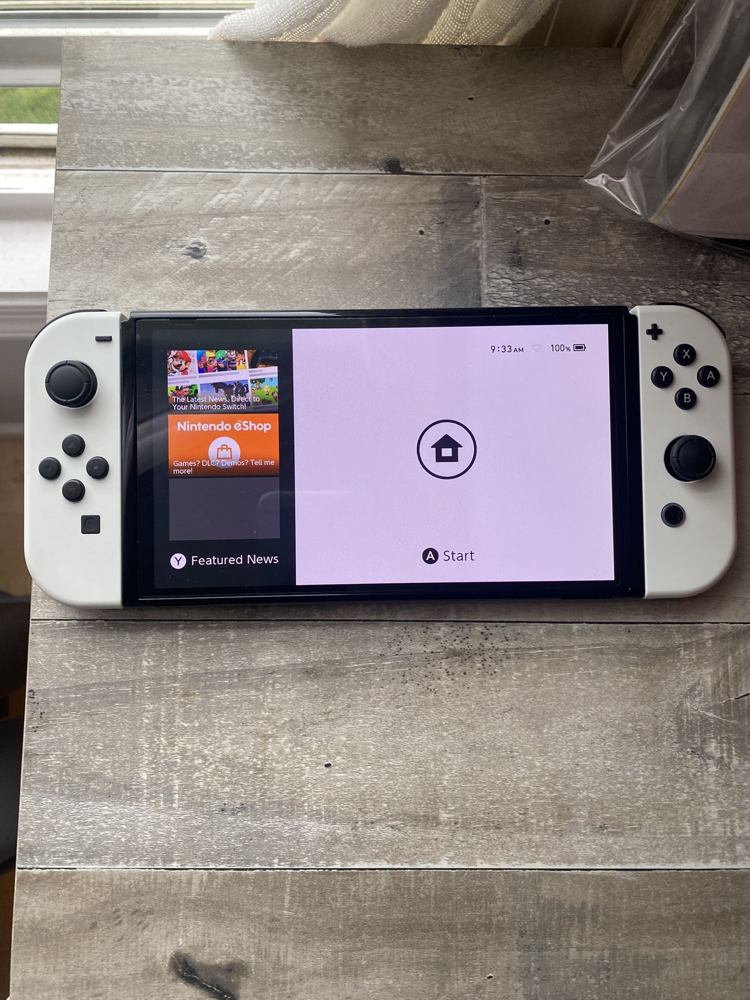 Nintendo Switch OLED Like New Bundle. Console - Case - 128Gb Micro SD - Extra Controller and Box