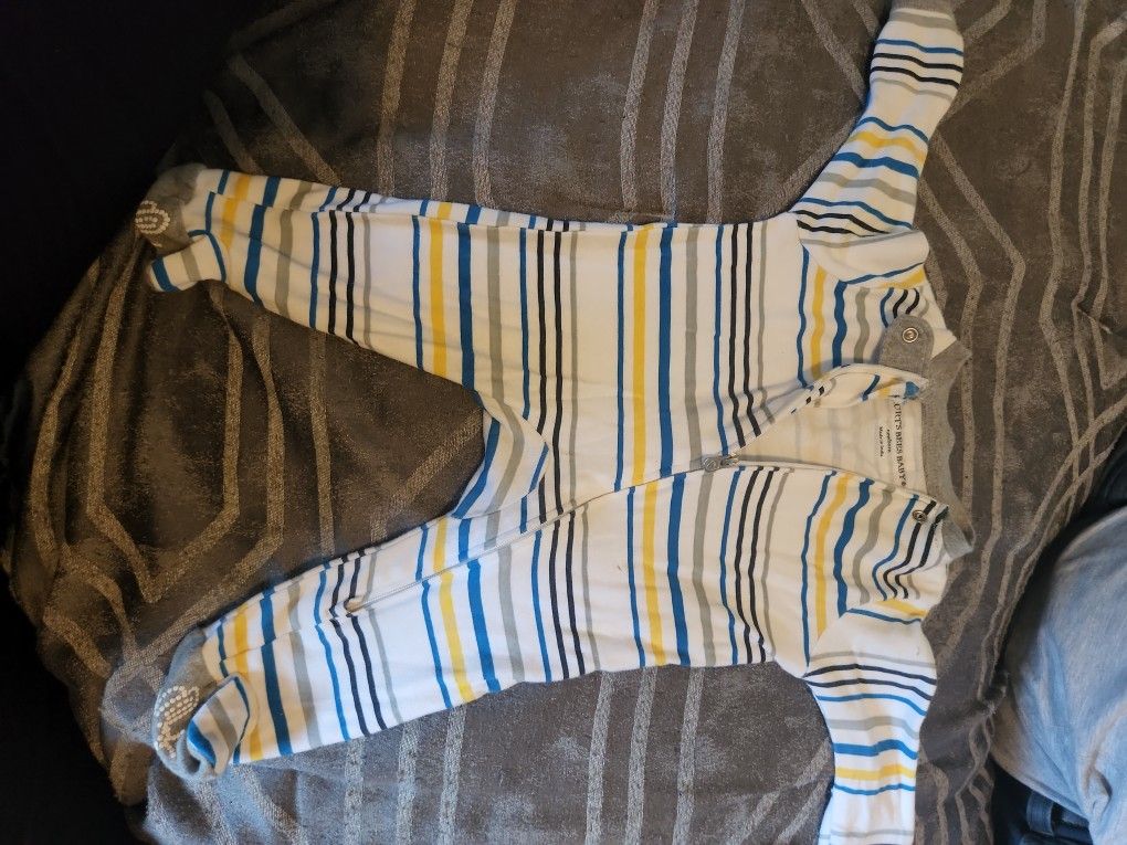 Newborn Baby Clothes N Swaddlers Baby Lot