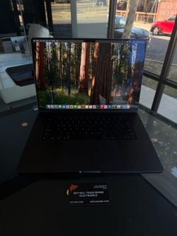 Apple 16” MacBook Pro M3 Pro 36GB Ram 512SSD! 90 day warranty! We offer financing!