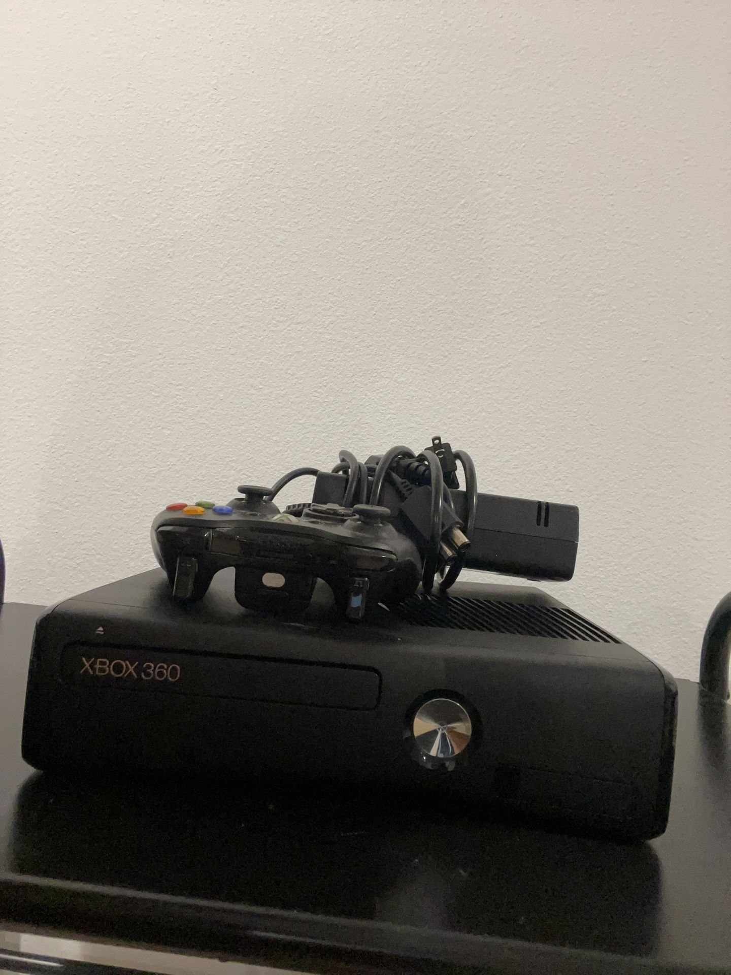 Xbox 360 Black Console Bundle with Controller & Power Supply