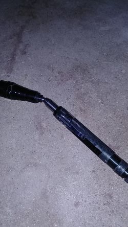 Mechanic magnetic flashlight