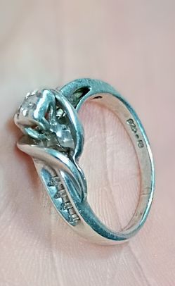 925 Sterling Silver  Vintage Genuine Diamonds Wrapped Band Ring