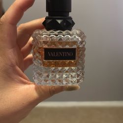 Valentino Donna Perfume 1.7FL