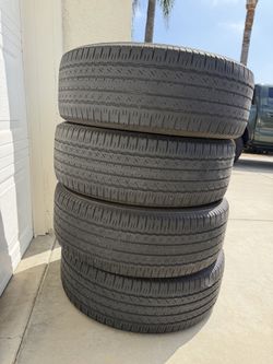 4 Toyota tires P225/55R19 99y