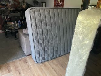 New bed and box spring