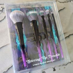 Little Mermaid Makeup Brushes