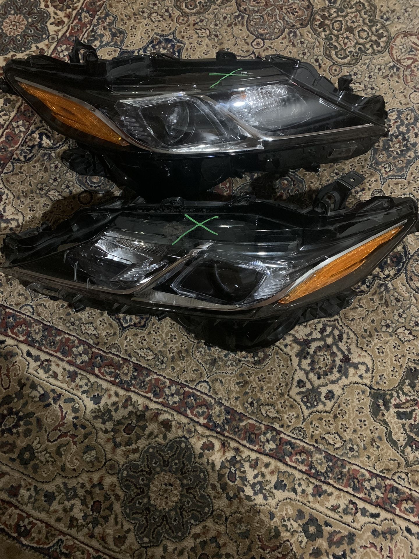 2019 Toyota Camry Headlights