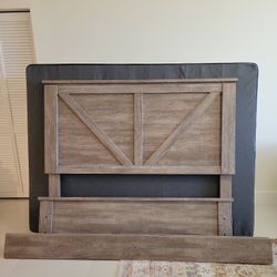 Bedroom Set... Queen size bed, Dresser, night  stand