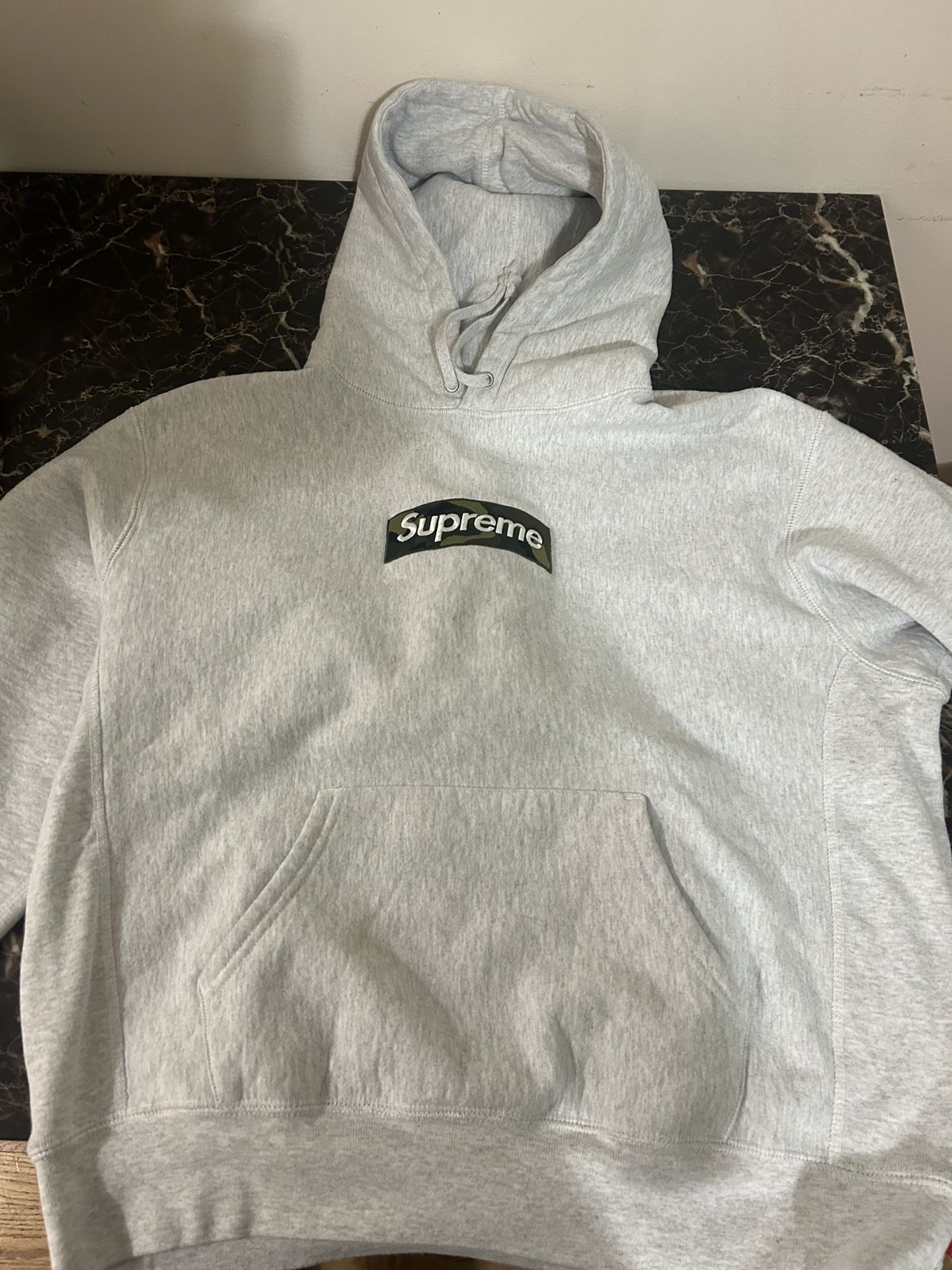 Supreme Box Logo Hooded Sweatshirt (FW 23) Size small