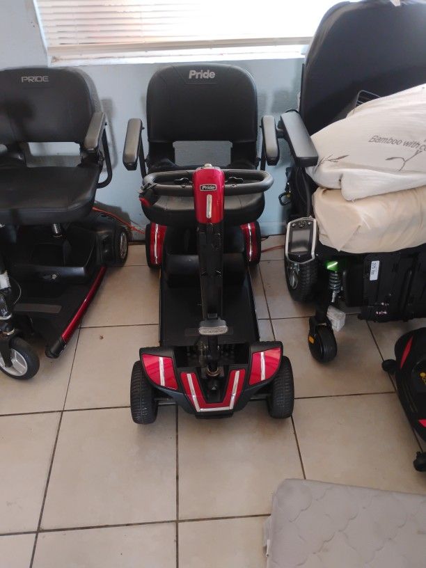 GO GO SPORT 4 WHEEL SCOOTER/LIKE NEW/SALE $675.00