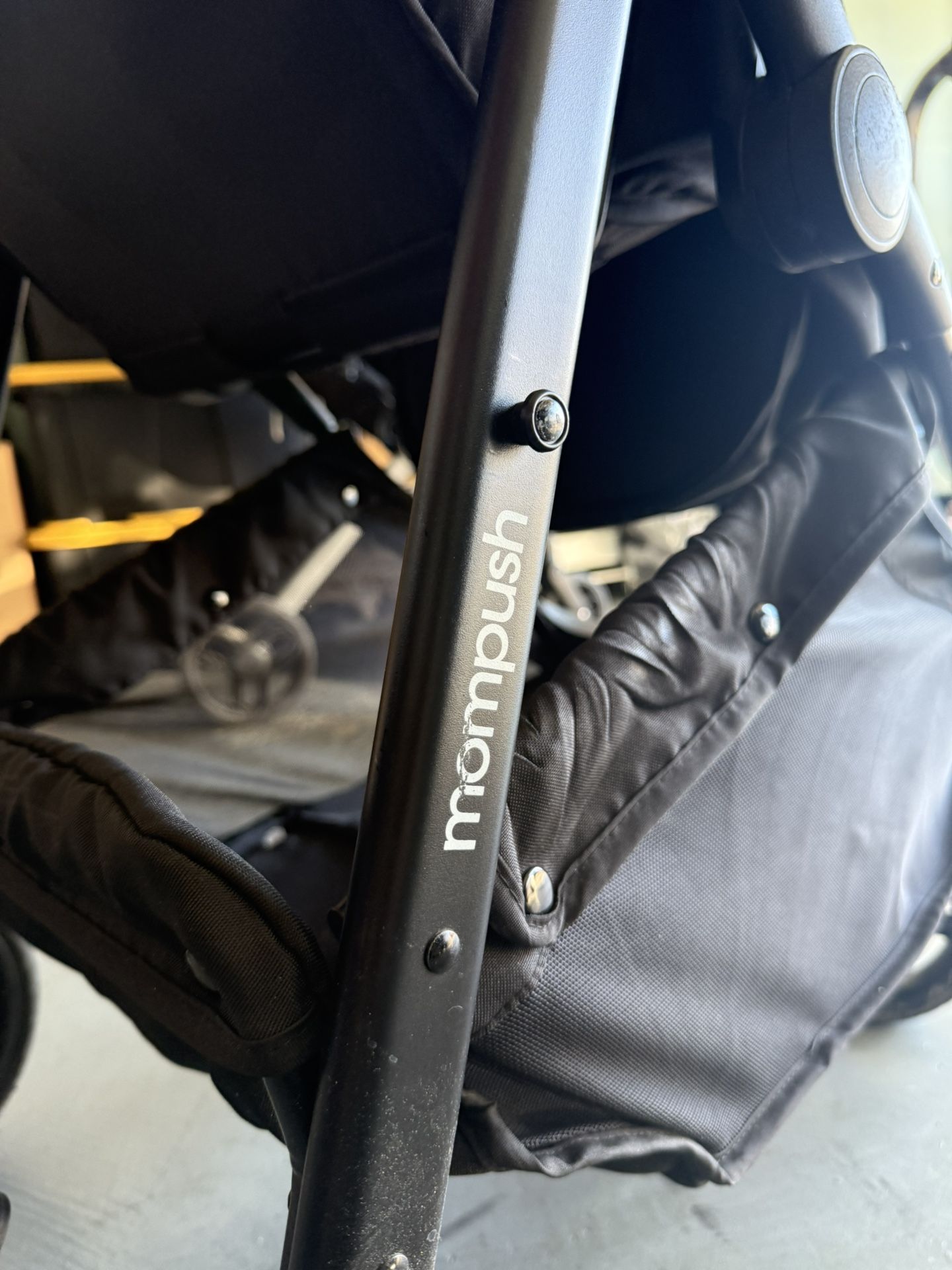 Mompush Bassinet And Stroller