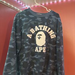 BAPE Blue Camo Crewneck A Bathing Ape Sweatshirt Men's Size Medium