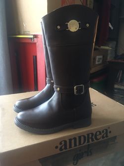 Andrea Girl Boots