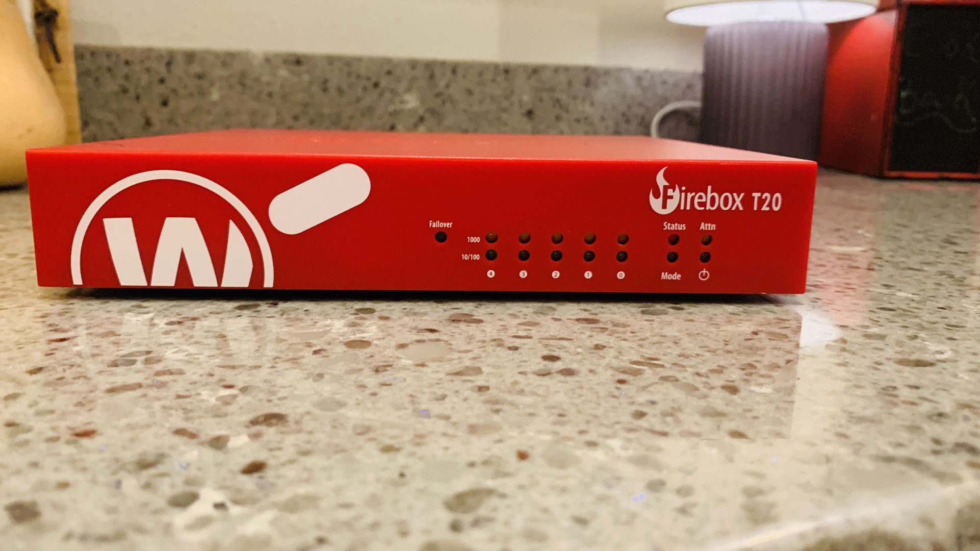 WatchGuard Firebox T20 Firewall / Router + VPN 