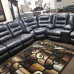 Reclining Sectional In Stock For Immidiate Delivery 