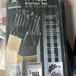 Gourmet Traditions Kitchen set Not used 