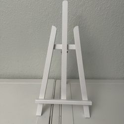 White Wood Tabletop Display Easel